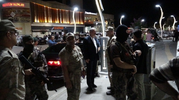 Tokat’taki Kavgada 7 İş Yeri, 3 Otomobil Zarar Gördü