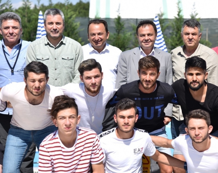 Başkan Şahin Bilecikspor’un Yanında