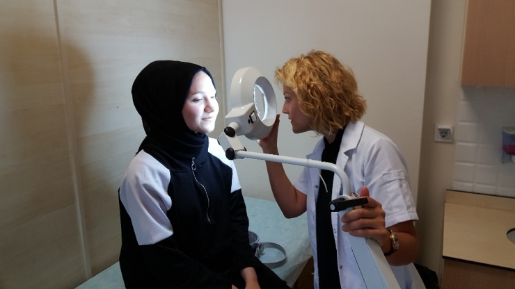 Uzman Dr. Eda Haşal, “Yaz Aylarında Güneş Cilt Lekelerini Artırıyor”