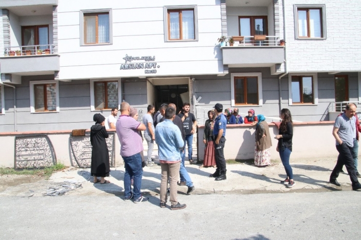 Çelik Kapı Ve Duvarlar Yıkıldı