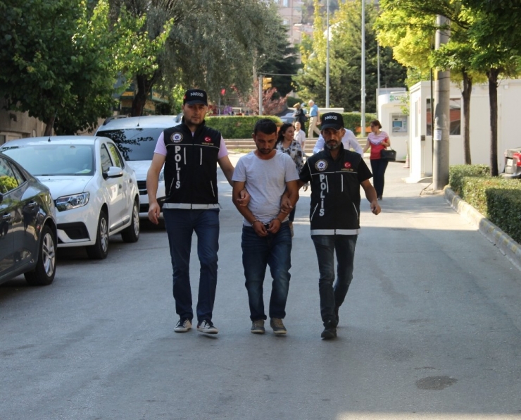 İl Dışından Getirilen Uyuşturucu Satıcısının Üzerinde Ele Geçirildi