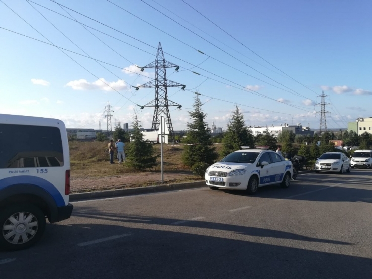 Kocaeli’de Yüksek Gerilim Direğinin Ayaklarında Bomba Bulundu