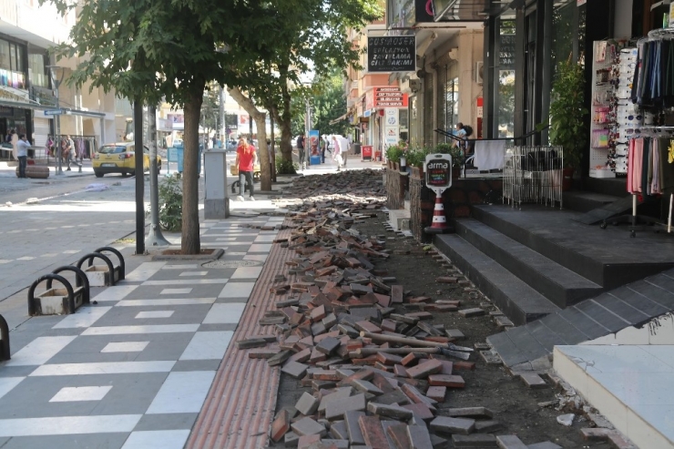 Siverek’te Asfaltlama Çalışmaları