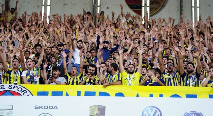 Süper Lig: Fenerbahçe: 2 - Gazişehir Gaziantep: 0 (Maç Devam Ediyor)