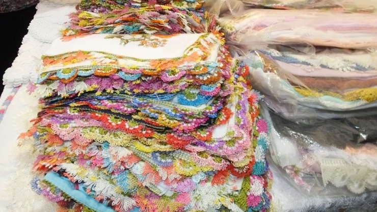 Burhaniye’de Hamarat Eller Kermesi Kadınları İş Sahibi Yaptı