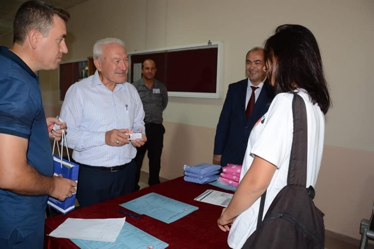 Lapseki Meslek Yüksekokulu’nda İlk Öğrenci Kayıtları Başladı