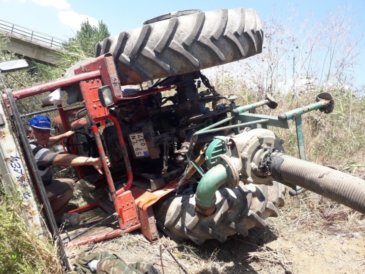 Devrilen Traktörden Yara Almadan Çıktı