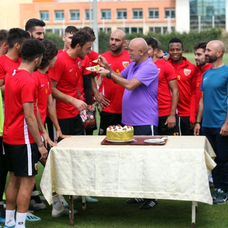 38’lik Kaleciye Doğum Günü