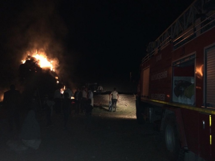 Çaldıran’da 3 Bin 600 Bağ Ot Yandı