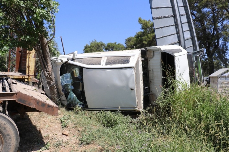 Kontrolden Çıkan Kamyonet Takla Attı: 2 Yaralı