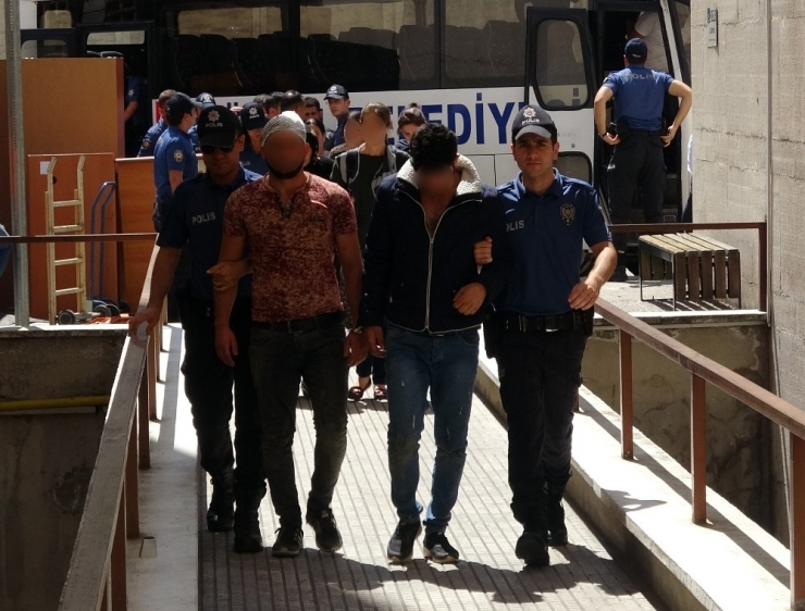 Beşik Kertmesi Kavgasına 6 Tutuklama, 12 Adli Kontrol