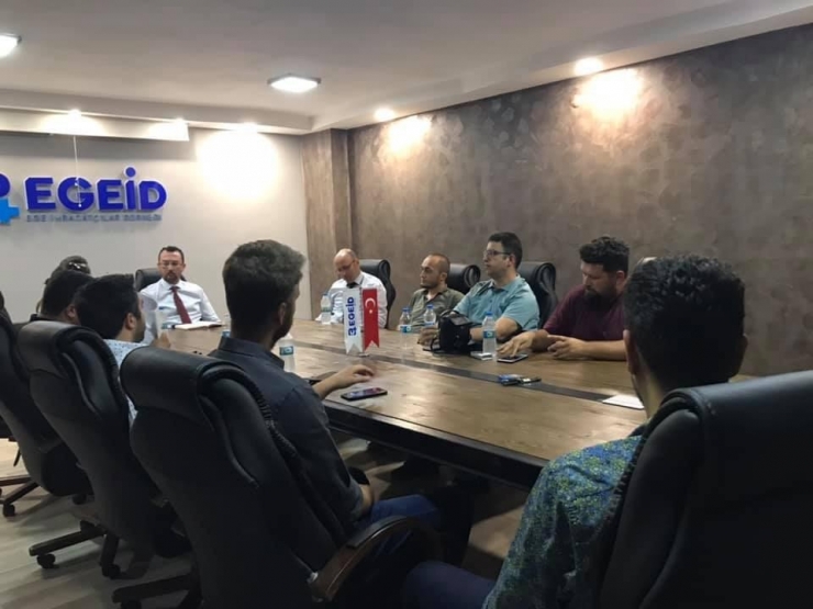 Egeid İzmir’i Ağaçlandırmak İçin Kolları Sıvadı