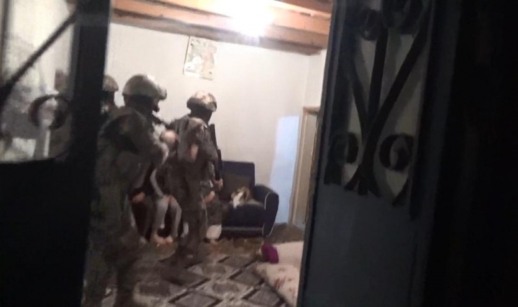 Erzurum’da Terör Operasyonu: 14 Şüpheli Gözaltına Alındı