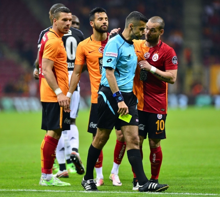 Mete Kalkavan 3 Yıl Sonra Türk Telekom Stadyumu’nda Düdük Çalacak