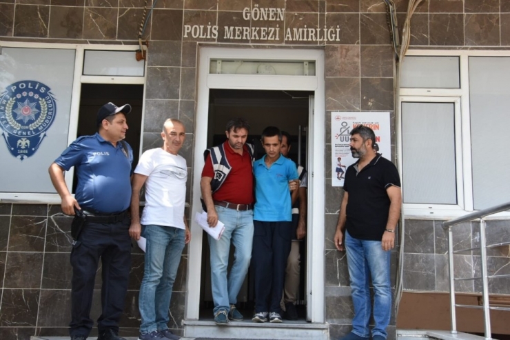 Dede Ve Ninesini Vahşice Bıçaklayan Torun Adliyeye Sevk Edildi