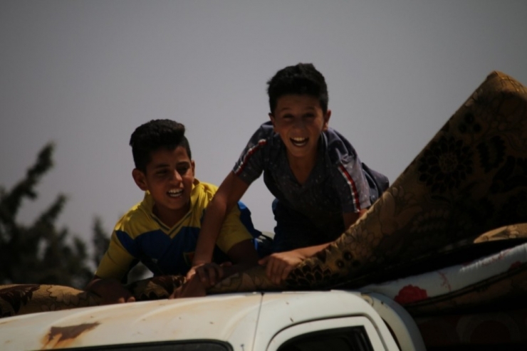 İdlib’de Hava Saldırıları Nedeniyle Göç Başladı