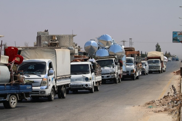 İdlib’de Hava Saldırıları Nedeniyle Göç Başladı
