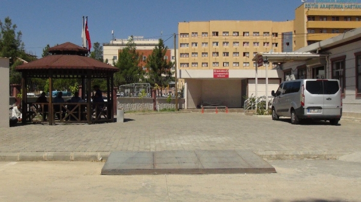 Buzdolabının Arkasında Oynarken Akıma Kapılan Çocuk Hayatını Kaybetti