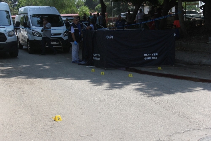 Cinnet Getirip Mahallede Herkesi Öldürmek İstedi