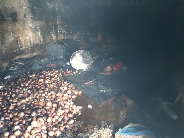 Odunlukta Çıkan Yangın Korkuttu