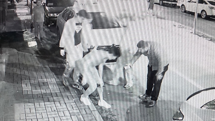 Mahallede Uyuşturucu Sattırmayınca Böyle Vuruldular