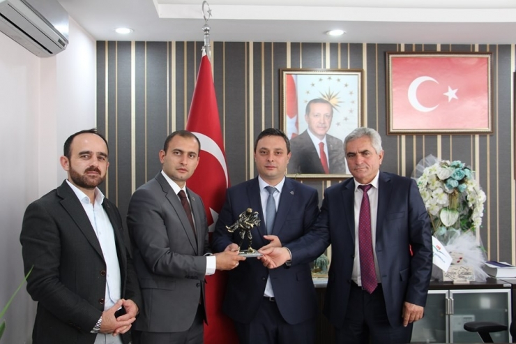 Dumlupınar Heyeti Kütahya’da Kurum Müdürlerini Ziyaret Etti