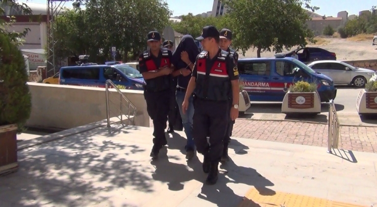 3 Çocuk Annesi Cinayetine 2 Tutuklama