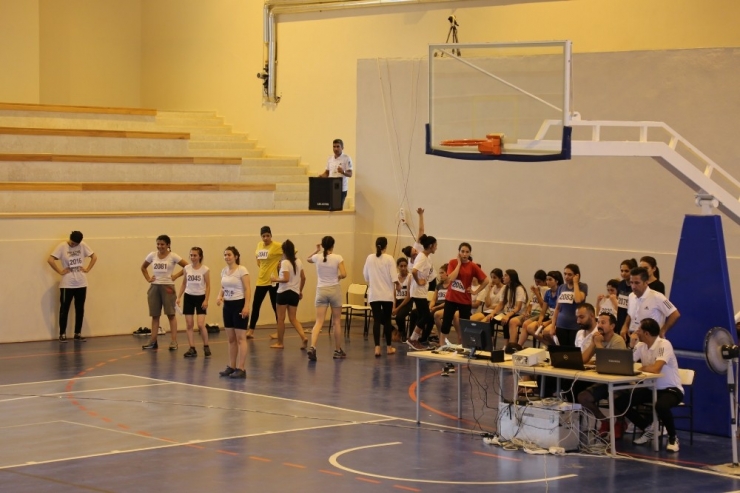 Canlı Yayında, Fakülte Sınavı