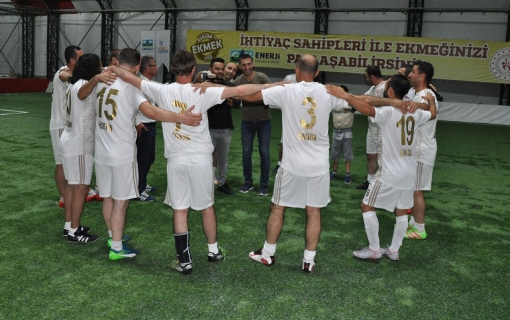 Sivas İl Milli Eğitim Müdürlüğü Şampiyon Oldu