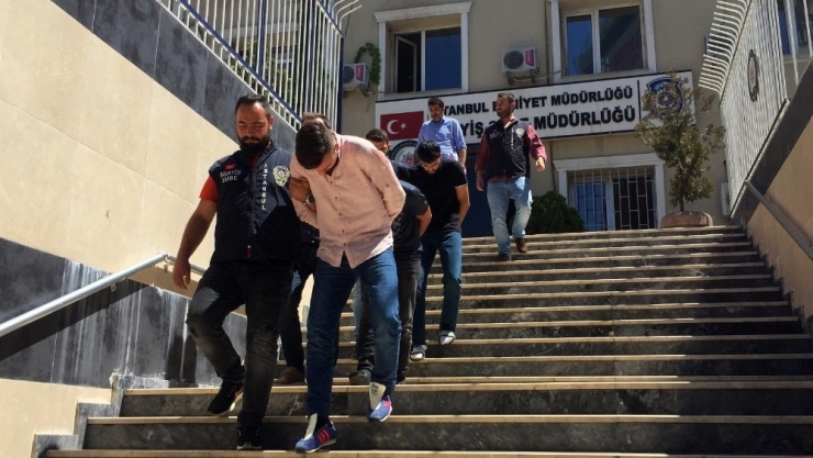 Esenyurt’ta Bir Evden Para Ve Yüzük Çalan Hırsızlıklar Yakalandı