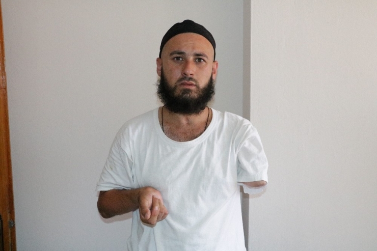 Yardım Değil, İş İstiyor