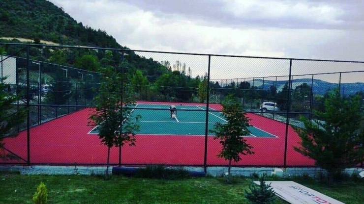 Hisarcık’ta Çok Amaçlı Spor Sahaları Hizmete Girdi