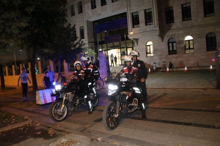 Parklar Gece Kartallarıyla Denetlendi