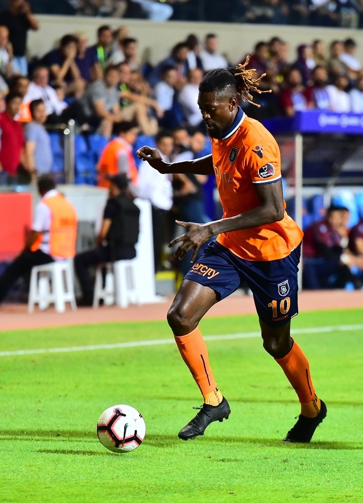 Kayserispor, Emmanuel Adebayor İle Prensipte Anlaştı
