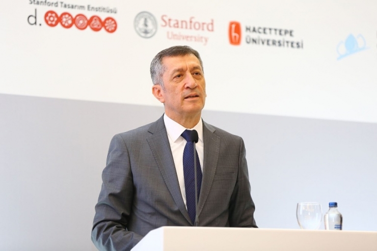 Öğretmenlere Yönelik ‘Eğitimde İnovasyon İçin Tasarım Odaklı Düşünme’ Programı Tanıtıldı