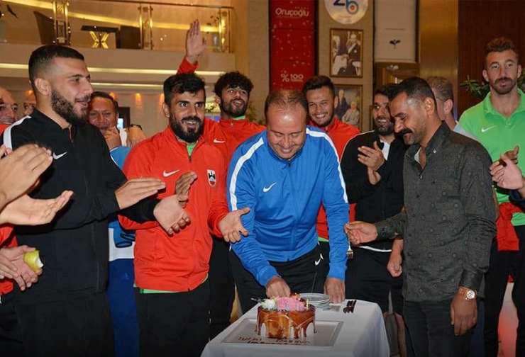 Diyarbekirspor’da Doğum Günü Kutlaması