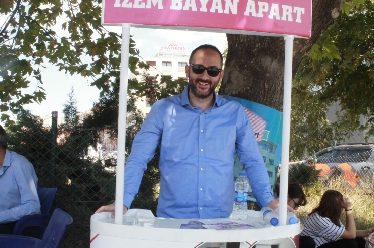 Yeni Üniversiteli Öğrenciler İçin Apart Stantları Kuruldu