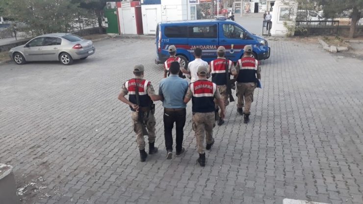 47 Kaçak Göçmenin Yaralandığı Kazada 2 Kişi Tutuklandı