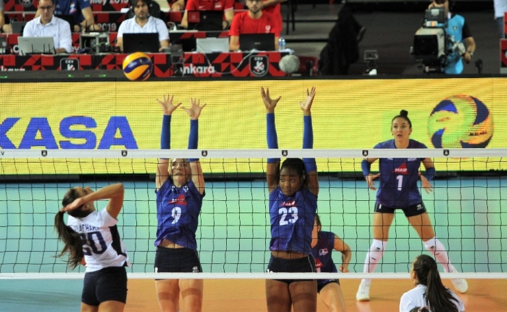 2019 Kadınlar Voleybol Avrupa Şampiyonası A Grubu: Fransa: 0 - Yunanistan: 3