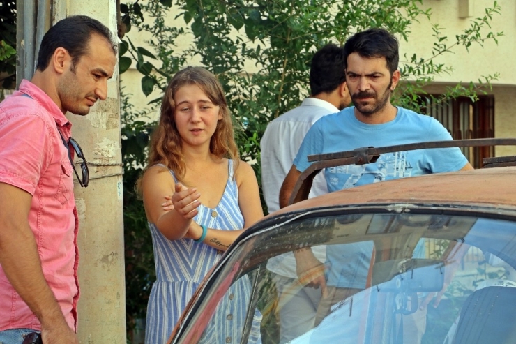 Yaralı Kedisini Ararken Soyuldu, Tek Tesellisi Antika Parası Oldu