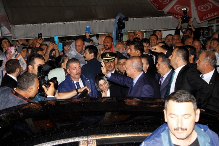 Cumhurbaşkanı Erdoğan Babaocağı Güneysu’da Hemşehrilerine Hitap Etti