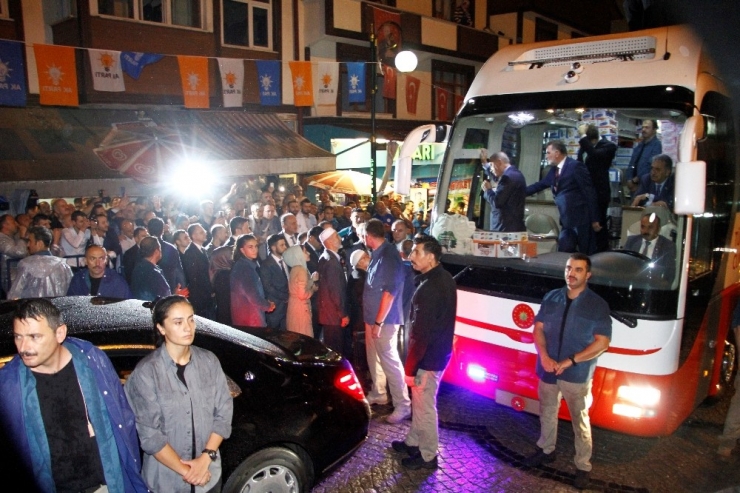 Cumhurbaşkanı Erdoğan Babaocağı Güneysu’da Hemşehrilerine Hitap Etti