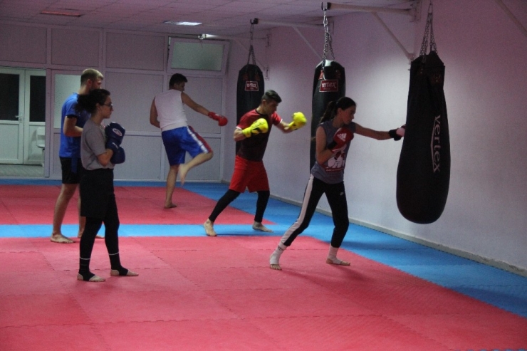 Kick Boksta Söz Sahibi Elazığ