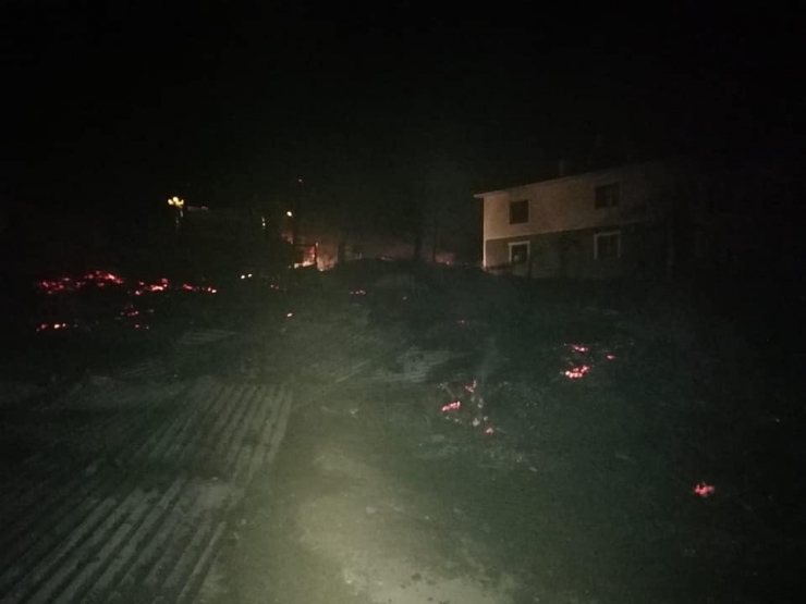 Ahır Yangınında 120 Küçükbaş Hayvan Telef Oldu