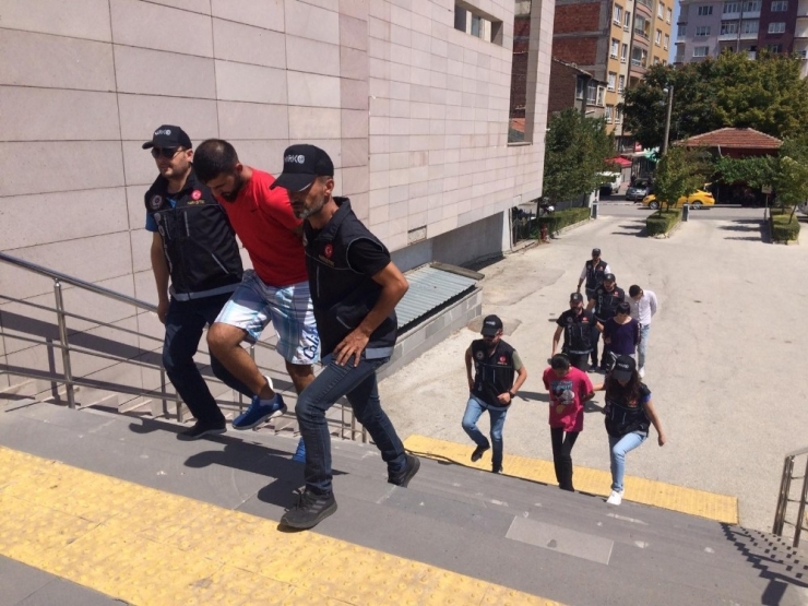 Zehir Tacirlerine Narkotikten Şok Baskın