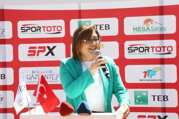 Erkeklerde Gaziantep Tenis İhtisas Kulübü Birinci Oldu