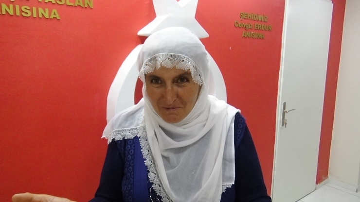 Anne Hacire Akar’dan Tüm Annelere Ve Ailelere Çağrı