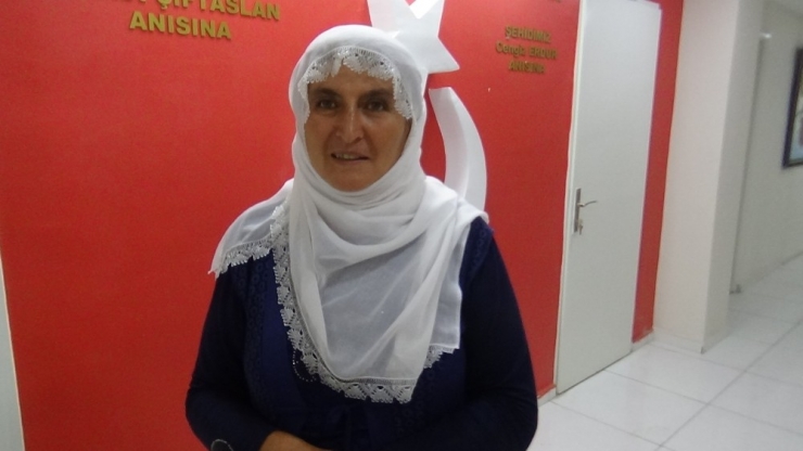 Anne Hacire Akar’dan Tüm Annelere Ve Ailelere Çağrı