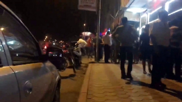 Düğünde ‘Çok Oynadınız’ Kavgası Sokağa Taştı