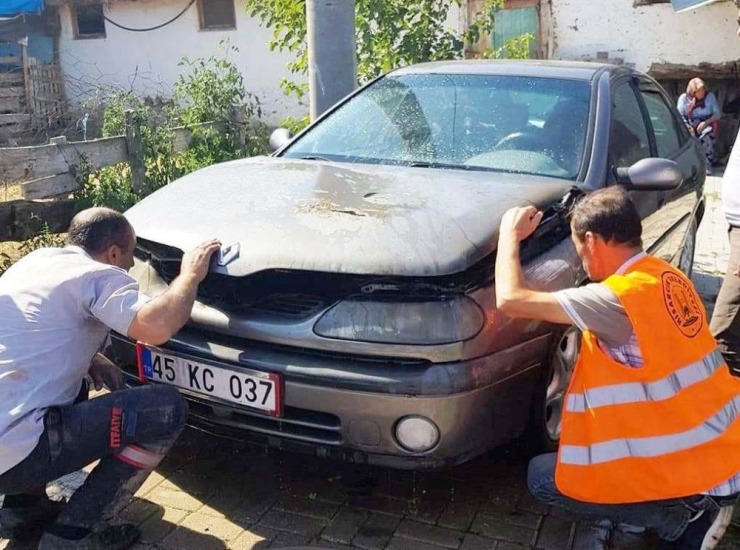 Hisarcık’ta Park Halindeki Otomobilde Yangın